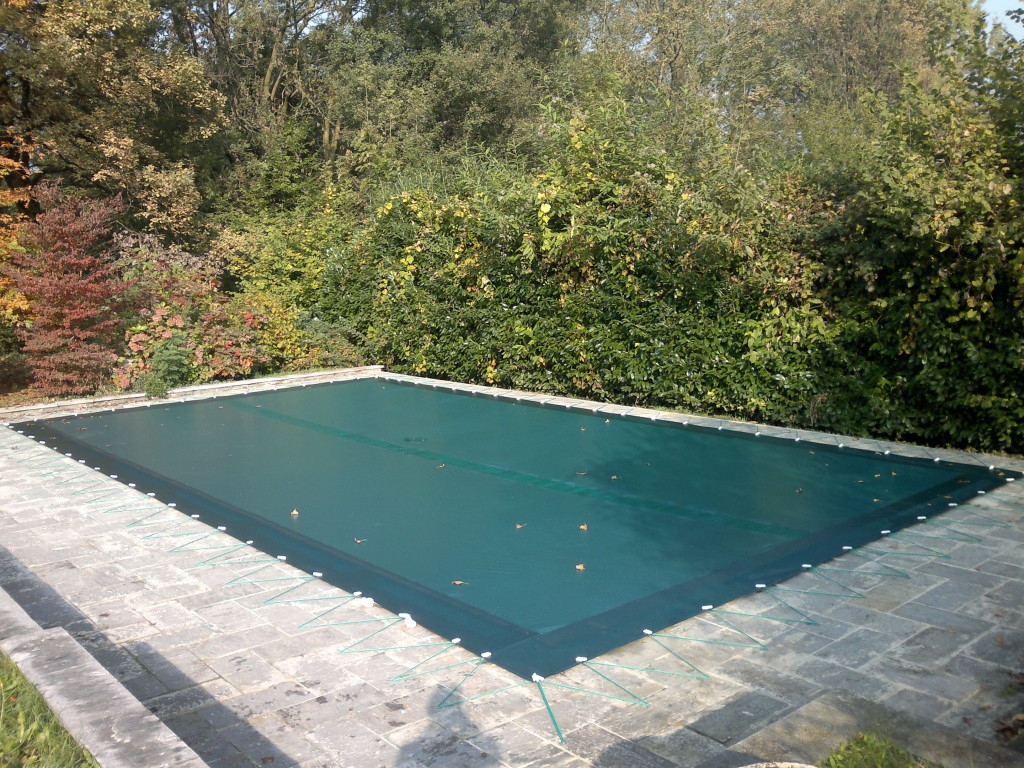 Copertura per piscina a telo teso