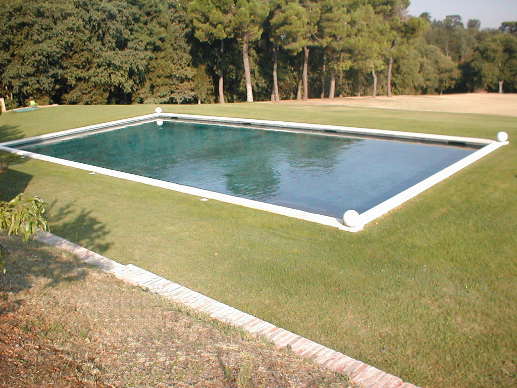 Piscina interrata in cemento armato - costruzione