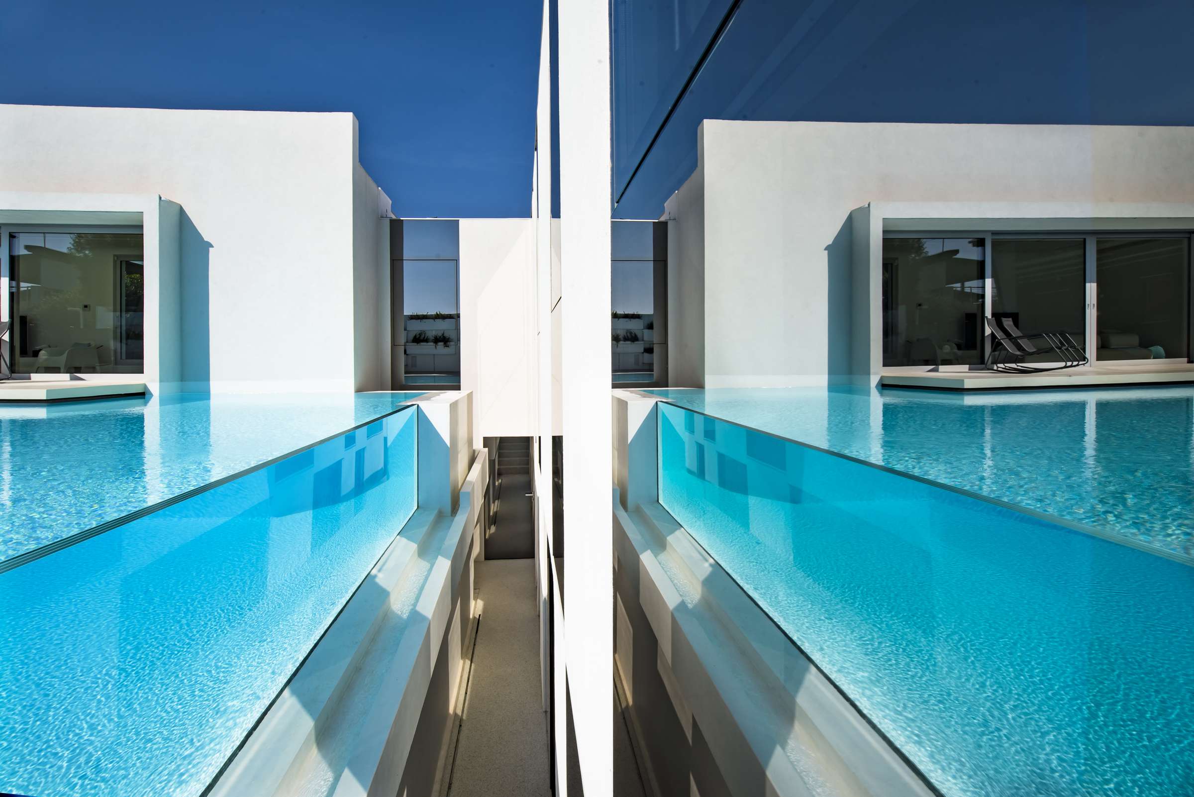 piscina-interrata-sfioro4