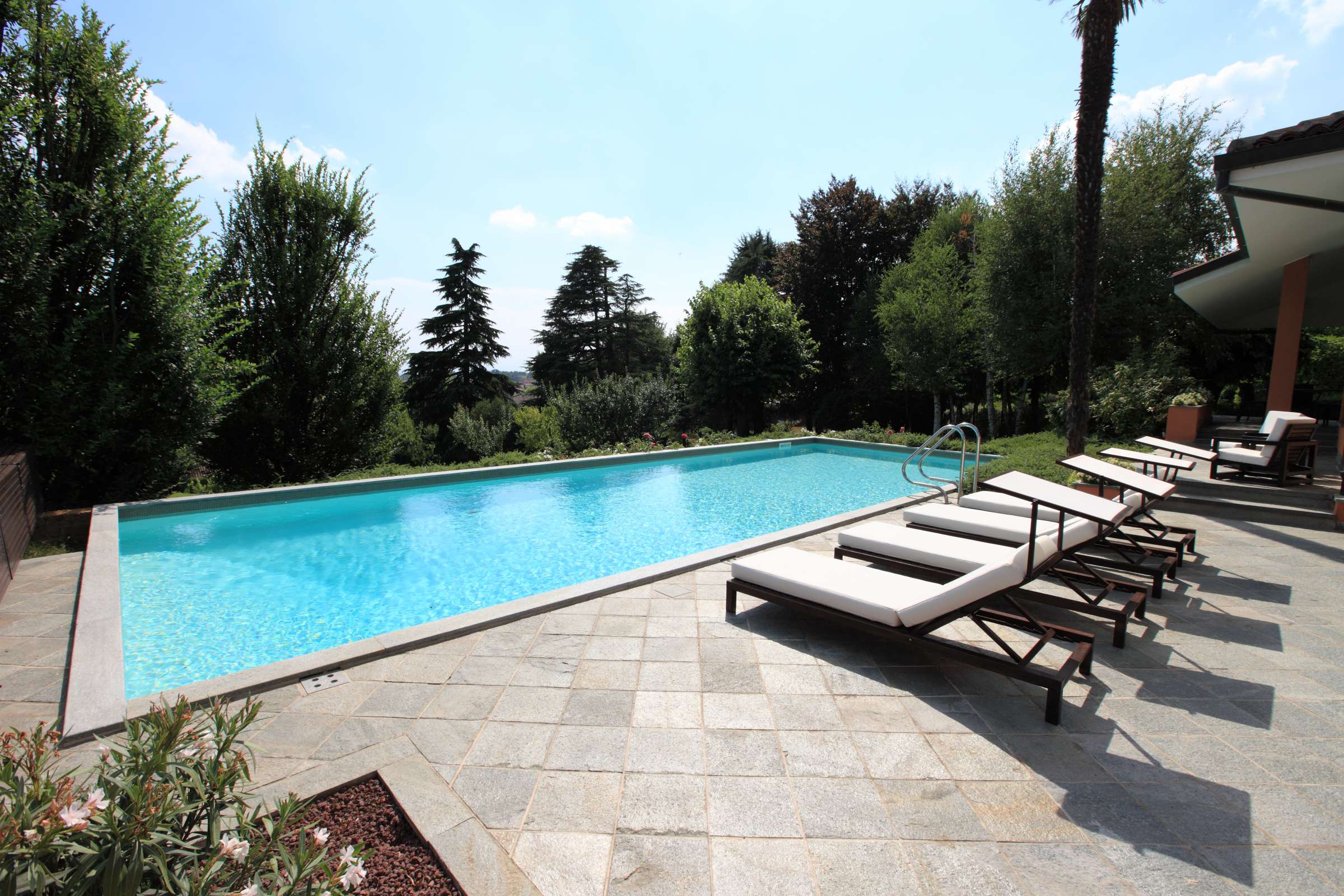 piscina-interrata-skimmer-15