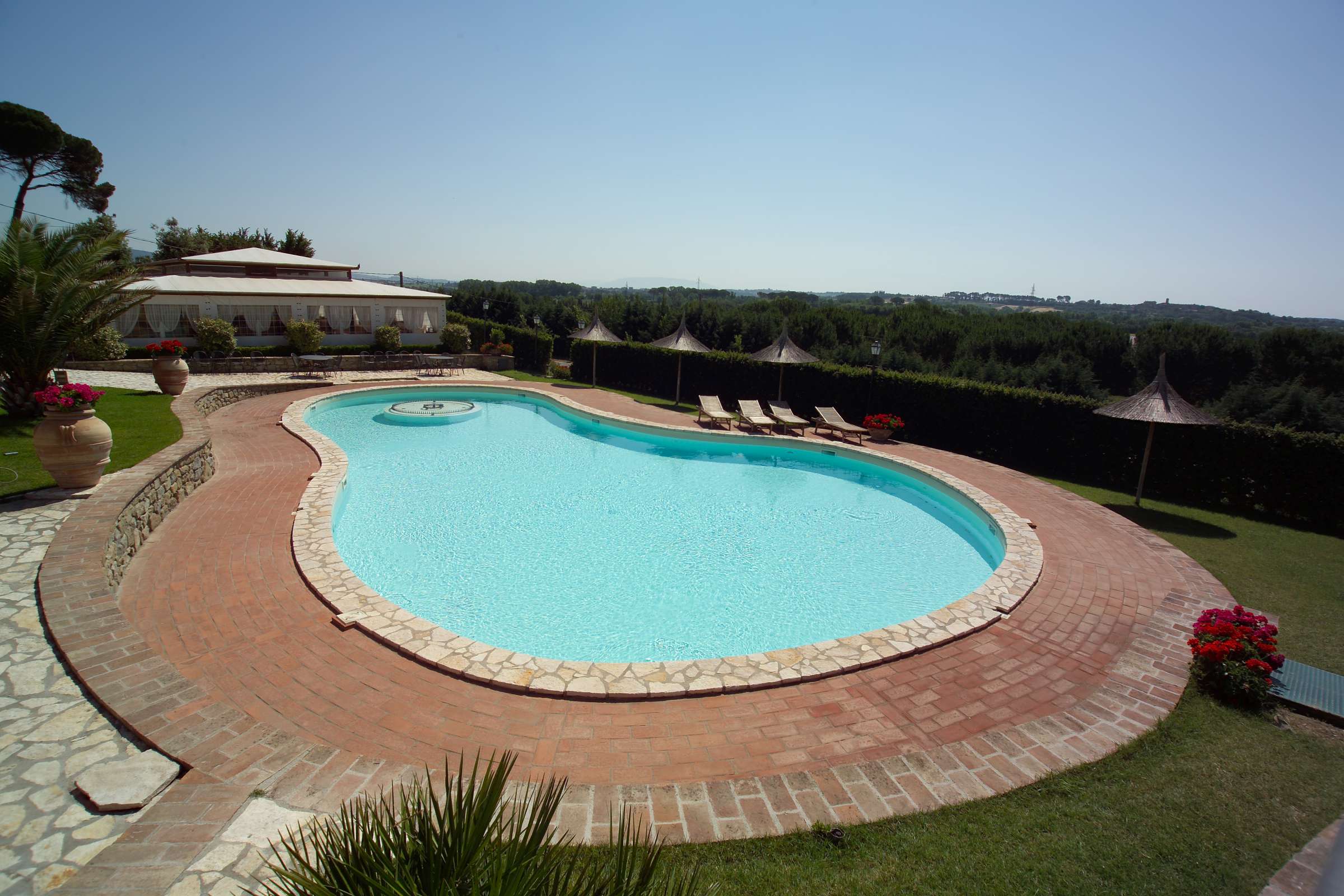 piscina-interrata-skimmer-17