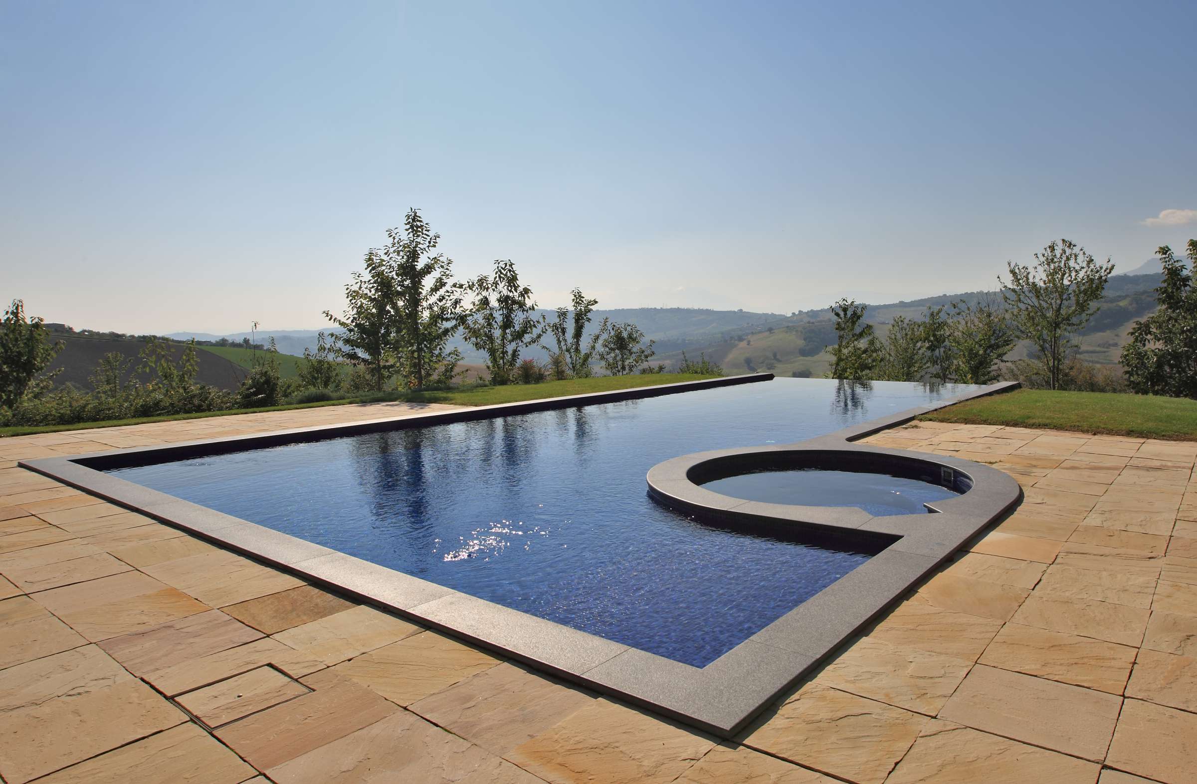 piscina-interrata-skimmer-3