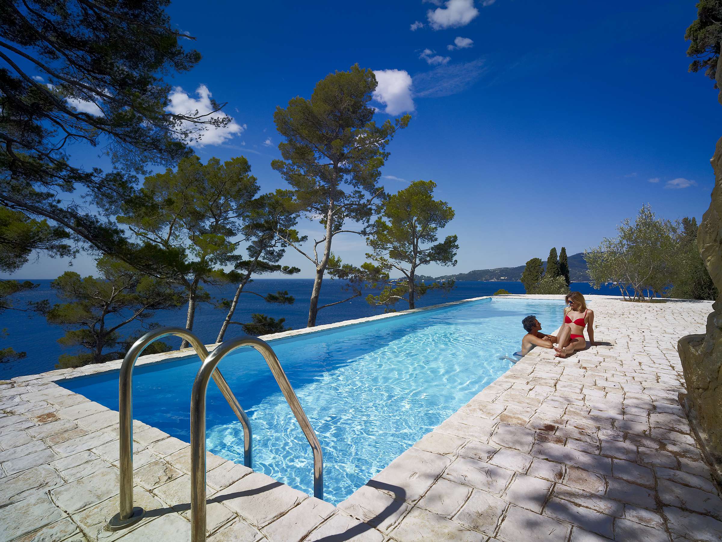 piscina-interrata-skimmer